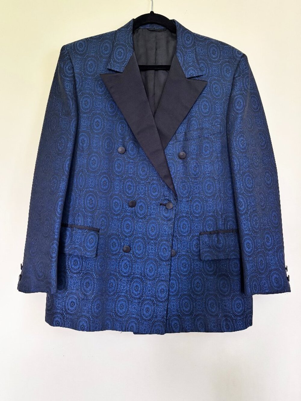 **HISTORICAL*** Vintage Brocade Men's Tuxedo Jacket From Famous Philly Maker